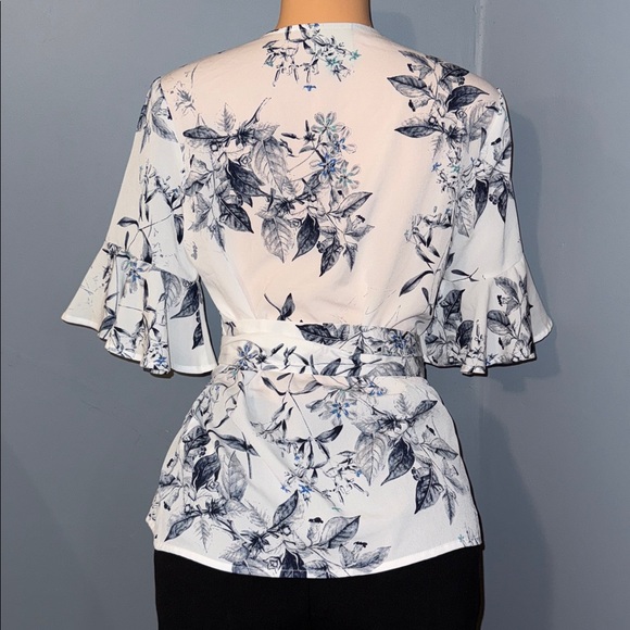 Elegant Alex Marie Wrap Around Blouse - Size Medium - Picture 2 of 8